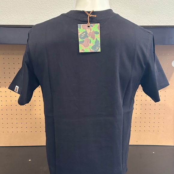 BAPE RED CAMO BIG APE LOGO TEE BLACK - Picture 3 of 4